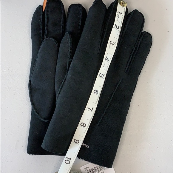 Brand New Coach Black Gloves - Picture 7 of 10